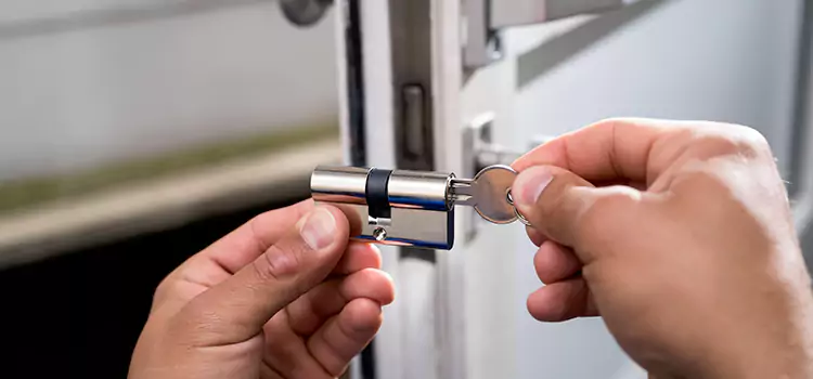 Emergency Locksmith for House Douglas
