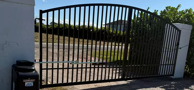 Driveway Fence Repair Douglas